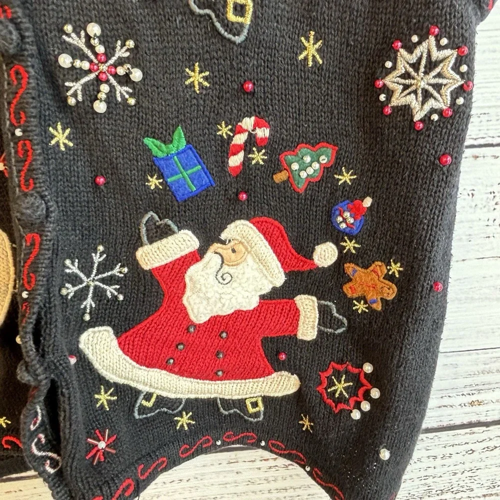 Vintage Christmas Sweater Vest Black M 3D Santas Beaded Embroidered Kitsch